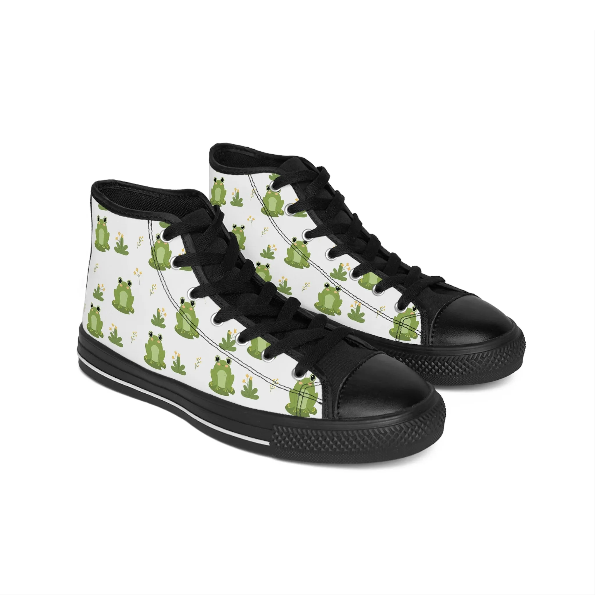 Cute Frogs in Nature Women's Classic Sneakers