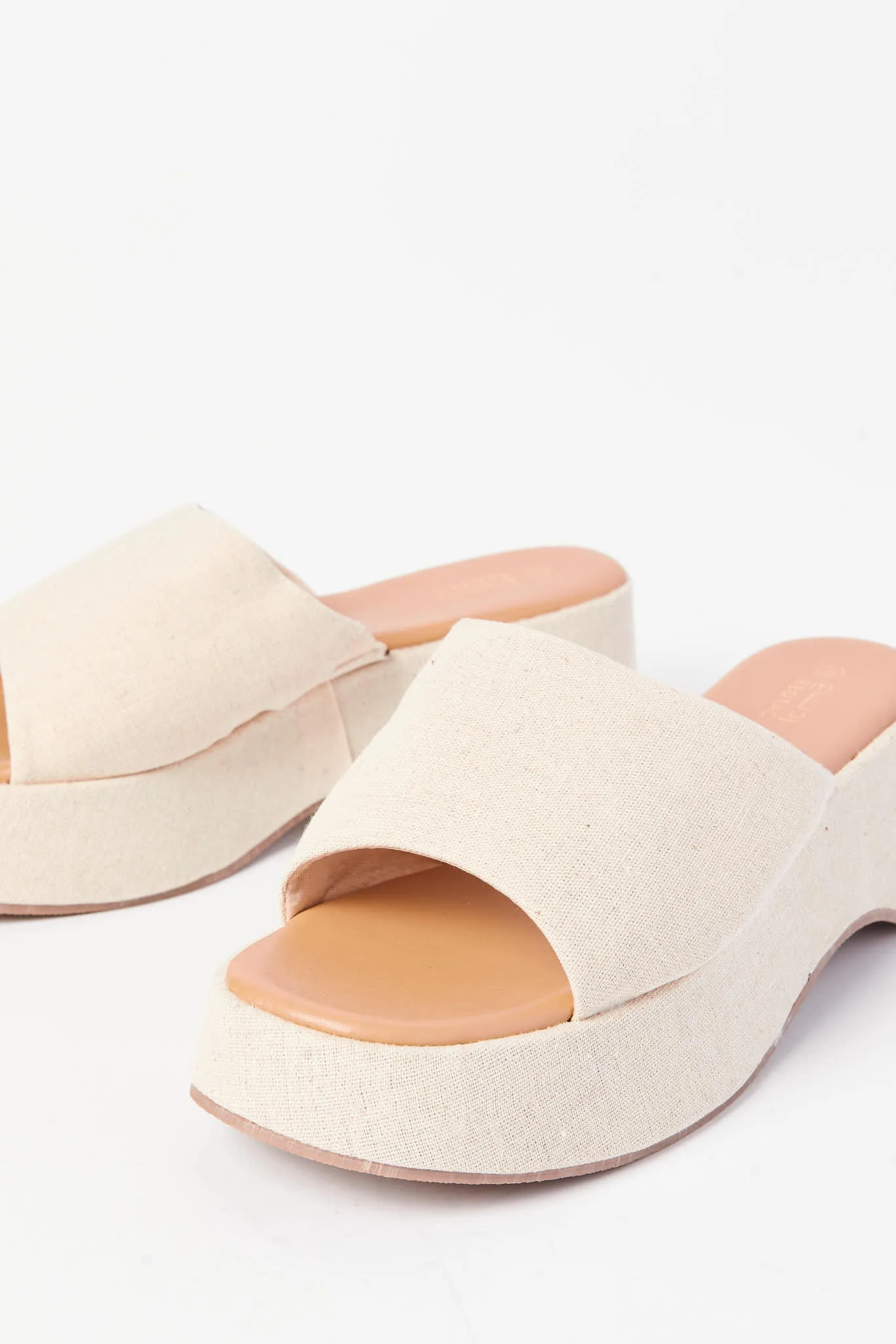 Women Beige Platform Mule